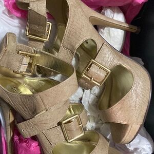 Michael Antonio Leather heel